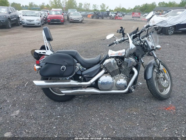 45070100 :رقم المزاد ، 1HFSC55036A210011 vin ، 2006 Honda Vtx1300 C مزاد بيع