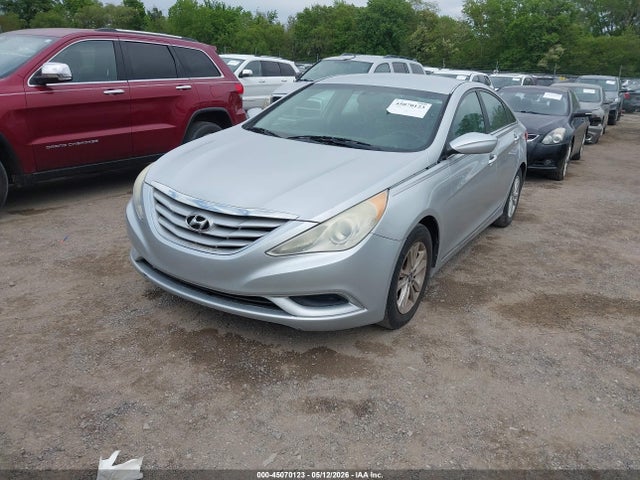 45070123 :رقم المزاد ، 5NPEB4AC2DH741422 vin ، 2013 Hyundai Sonata Gls مزاد بيع