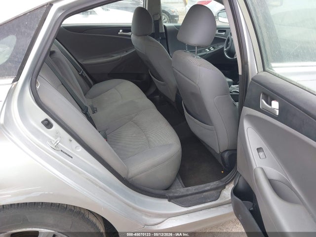 45070123 :رقم المزاد ، 5NPEB4AC2DH741422 vin ، 2013 Hyundai Sonata Gls مزاد بيع