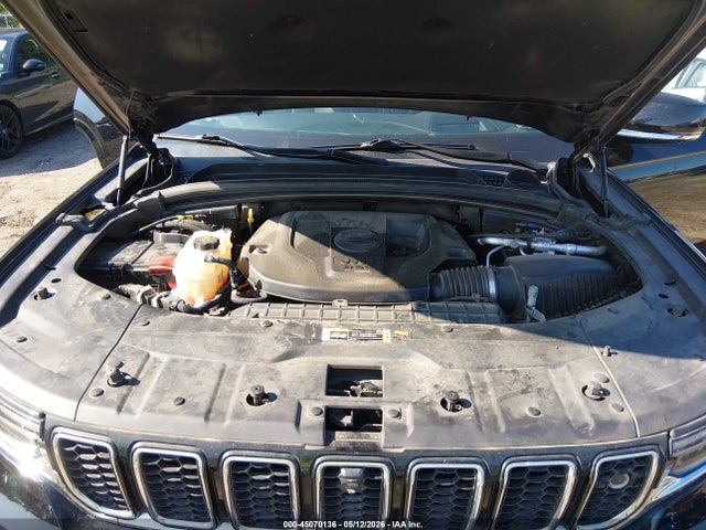 45070136 :رقم المزاد ، 1C4RJKDG9N8545064 vin ، 2022 Jeep Grand Cherokee L Overland 4x4 مزاد بيع