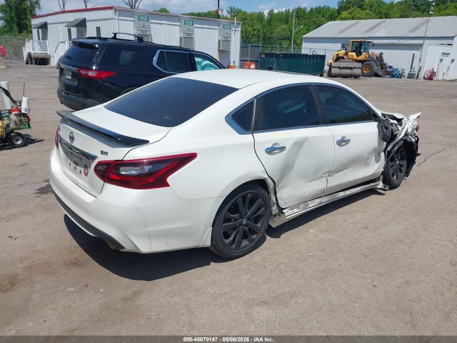 2017 Nissan Altima 2.5 Sr მანქანა იყიდება აუქციონზე, vin: 1N4AL3AP9HC229317, აუქციონის ნომერი: 45070147