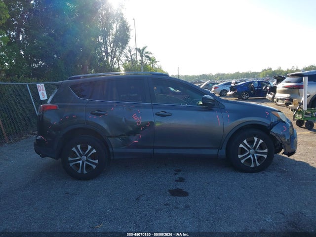 45070150 :رقم المزاد ، JTMZFREV5HJ142347 vin ، 2017 Toyota Rav4 Le مزاد بيع