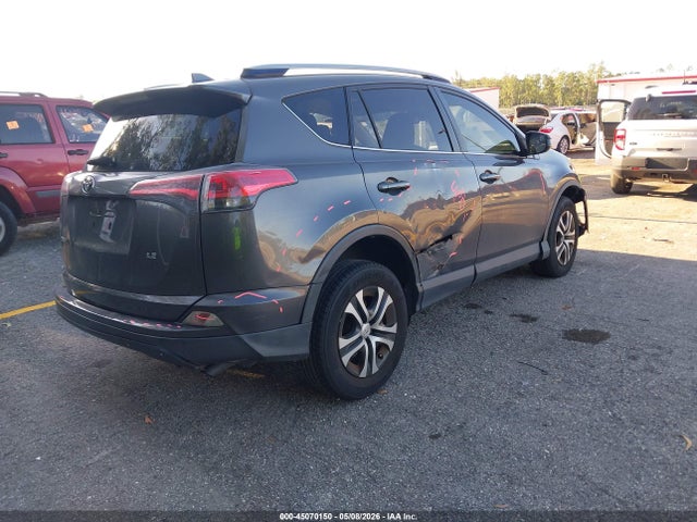 45070150 :رقم المزاد ، JTMZFREV5HJ142347 vin ، 2017 Toyota Rav4 Le مزاد بيع