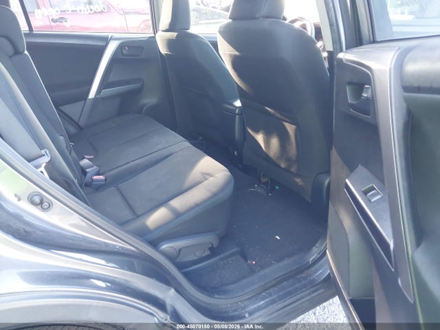 45070150 :رقم المزاد ، JTMZFREV5HJ142347 vin ، 2017 Toyota Rav4 Le مزاد بيع