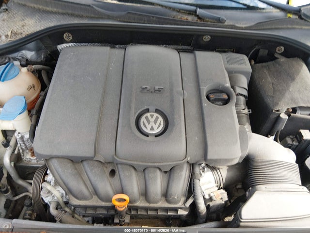 45070170 :رقم المزاد ، 1VWBP7A35DC053722 vin ، 2013 Volkswagen Passat 2.5l Se مزاد بيع