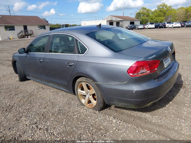 45070170 :رقم المزاد ، 1VWBP7A35DC053722 vin ، 2013 Volkswagen Passat 2.5l Se مزاد بيع