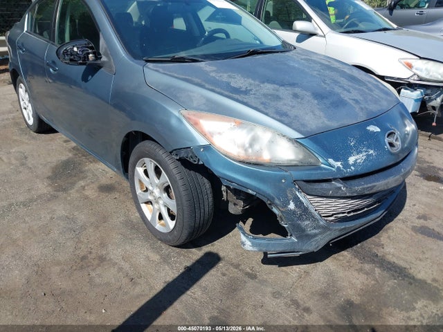45070193 :رقم المزاد ، JM1BL1VG2B1444697 vin ، 2011 Mazda Mazda3 I Touring مزاد بيع
