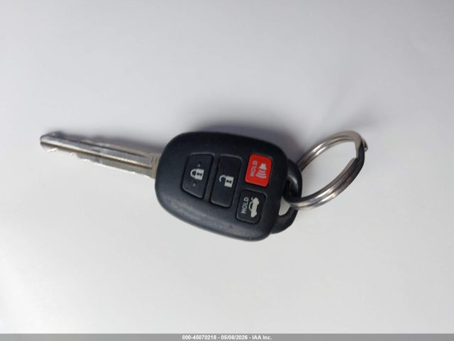 45070218 :رقم المزاد ، 2T1BURHEXEC068501 vin ، 2014 Toyota Corolla S Plus مزاد بيع