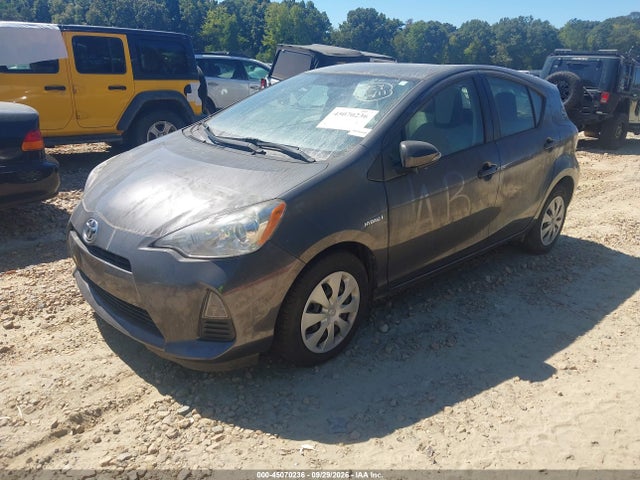 2013 Toyota Prius C One მანქანა იყიდება აუქციონზე, vin: JTDKDTB32D1556431, აუქციონის ნომერი: 45070236