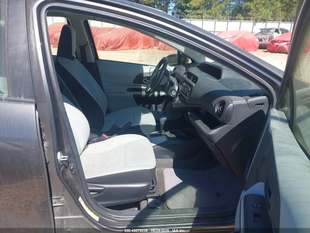 2013 Toyota Prius C One მანქანა იყიდება აუქციონზე, vin: JTDKDTB32D1556431, აუქციონის ნომერი: 45070236