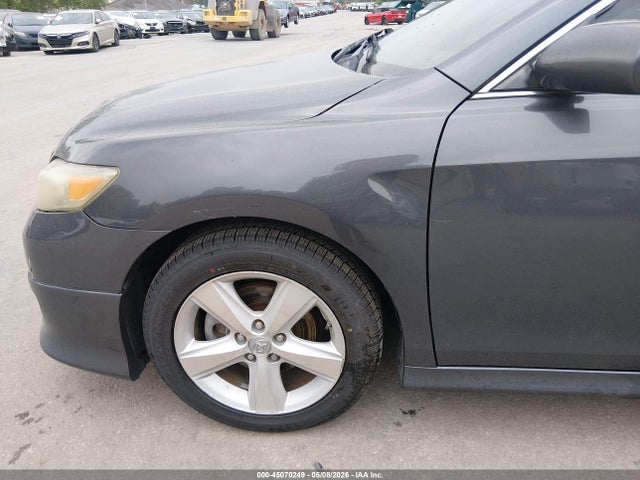 45070249 :رقم المزاد ، 4T1BK3EK2AU602676 vin ، 2010 Toyota Camry Se V6 مزاد بيع