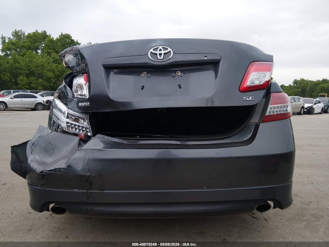 45070249 :رقم المزاد ، 4T1BK3EK2AU602676 vin ، 2010 Toyota Camry Se V6 مزاد بيع
