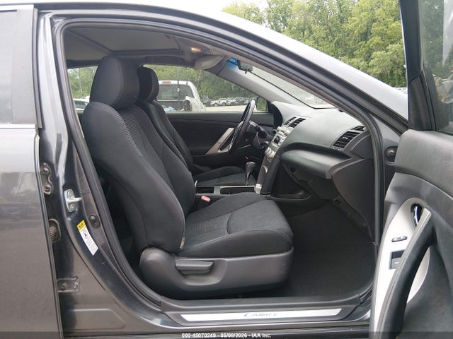 45070249 :رقم المزاد ، 4T1BK3EK2AU602676 vin ، 2010 Toyota Camry Se V6 مزاد بيع