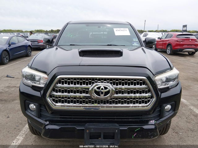 2017 Toyota Tacoma Trd Sport მანქანა იყიდება აუქციონზე, vin: 3TMCZ5AN8HM089500, აუქციონის ნომერი: 45070251