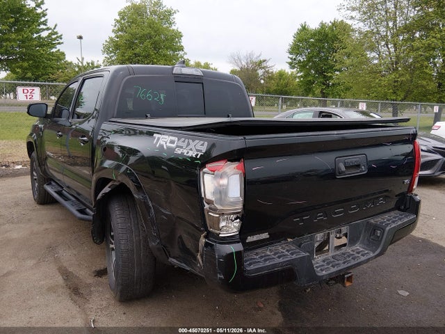 2017 Toyota Tacoma Trd Sport მანქანა იყიდება აუქციონზე, vin: 3TMCZ5AN8HM089500, აუქციონის ნომერი: 45070251