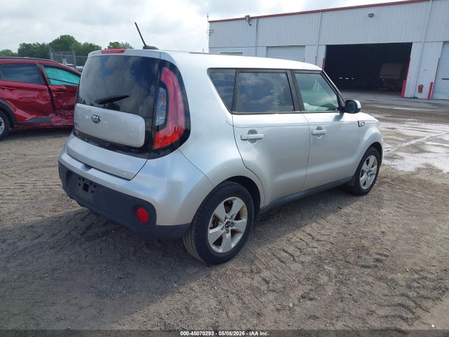 Продаж на аукціоні авто 2018 Kia Soul, vin: KNDJN2A29J7590127, номер лоту: 45070293