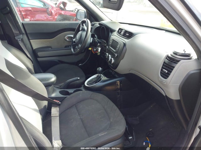 Продаж на аукціоні авто 2018 Kia Soul, vin: KNDJN2A29J7590127, номер лоту: 45070293