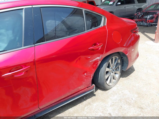 45070324 :رقم المزاد ، JM1BPADL0M1313385 vin ، 2021 Mazda Mazda3 Premium مزاد بيع
