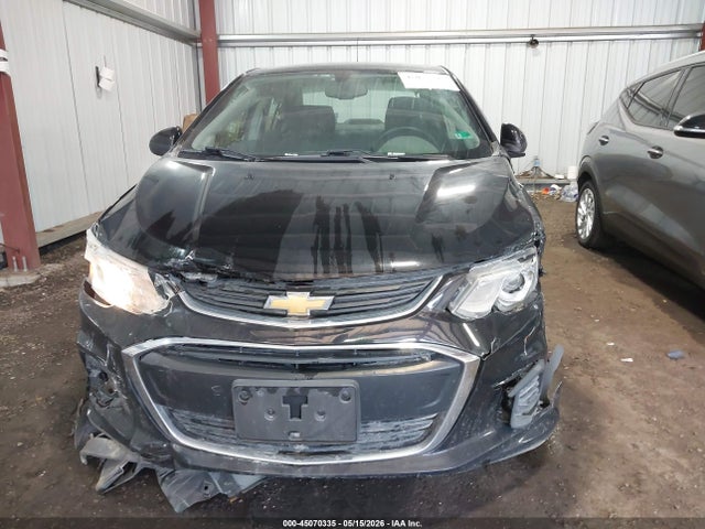 45070335 :رقم المزاد ، 1G1JD5SG6J4123207 vin ، 2018 Chevrolet Sonic Lt Auto مزاد بيع
