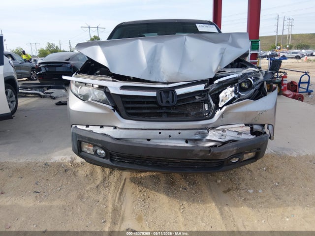 45070369 :رقم المزاد ، 5FPYK3F55JB002645 vin ، 2018 Honda Ridgeline Rtl مزاد بيع
