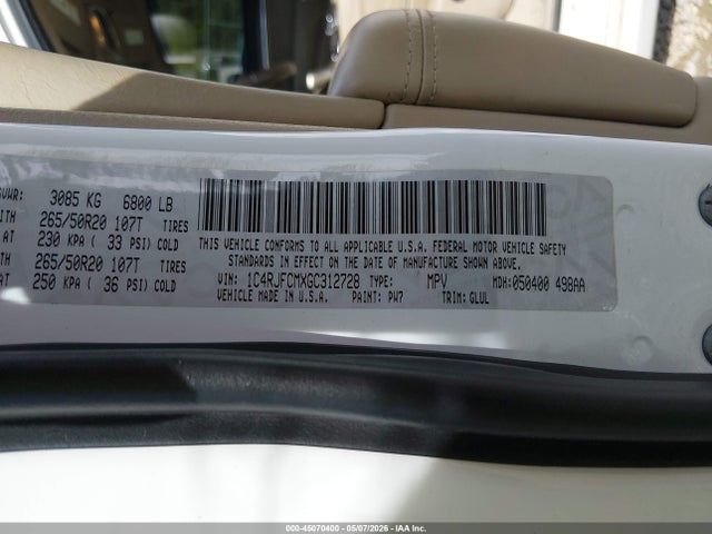 1C4RJFCMXGC312728 Jeep Grand Cherokee Overland
