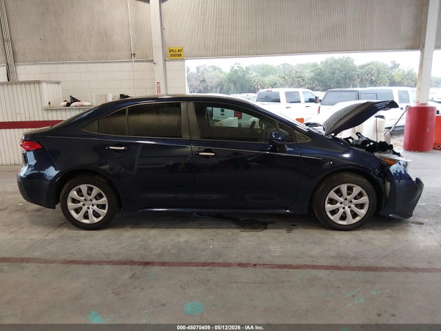 2021 Toyota Corolla Le მანქანა იყიდება აუქციონზე, vin: JTDEPMAE6MJ138256, აუქციონის ნომერი: 45070409
