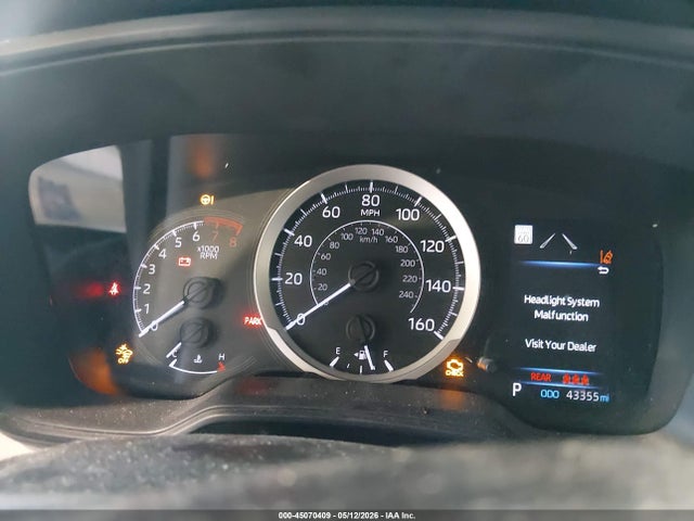 2021 Toyota Corolla Le მანქანა იყიდება აუქციონზე, vin: JTDEPMAE6MJ138256, აუქციონის ნომერი: 45070409