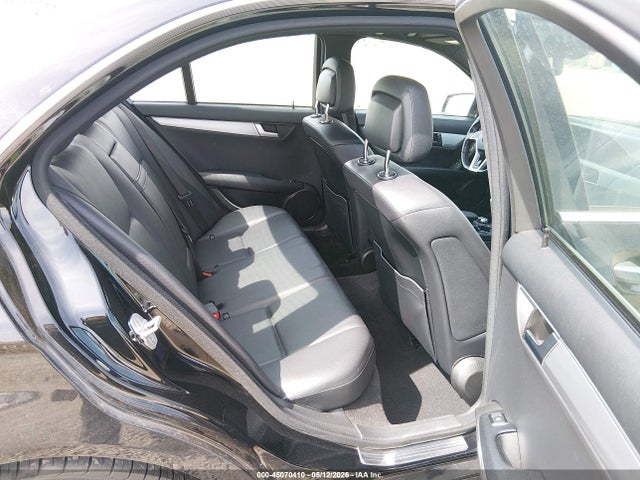 2013 Mercedes-benz C 250 Sport მანქანა იყიდება აუქციონზე, vin: WDDGF4HB7DA759616, აუქციონის ნომერი: 45070410
