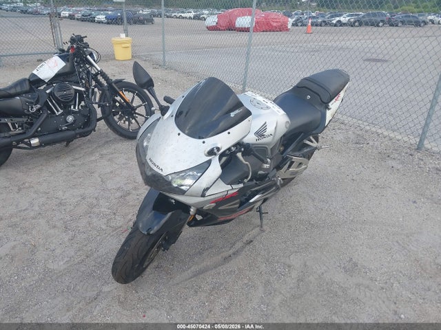 Продаж на аукціоні авто 2002 Honda Cbr900 Rr, vin: JH2SC500X2M000295, номер лоту: 45070424