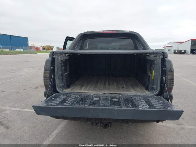 45070437 :رقم المزاد ، 3GNTKGE31BG189640 vin ، 2011 Chevrolet Avalanche 1500 Ltz مزاد بيع