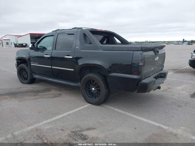 45070437 :رقم المزاد ، 3GNTKGE31BG189640 vin ، 2011 Chevrolet Avalanche 1500 Ltz مزاد بيع