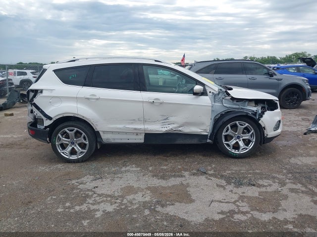 Продажа на аукционе авто 2018 Ford Escape Titanium, vin: 1FMCU0J96JUD20394, номер лота: 45070449