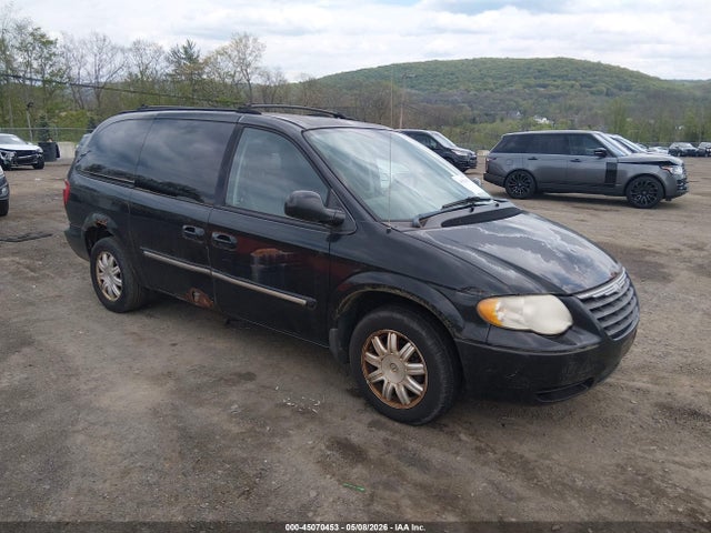 2005 Chrysler Town & Country Touring მანქანა იყიდება აუქციონზე, vin: 2C4GP54L15R501844, აუქციონის ნომერი: 45070453