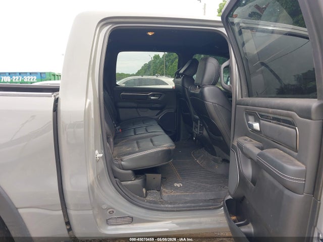 45070459 :رقم المزاد ، 1C6SRFLT8PN677597 vin ، 2023 Ram 1500 مزاد بيع
