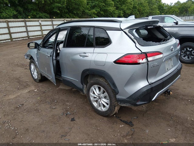 2022 Toyota Corolla Cross Le მანქანა იყიდება აუქციონზე, vin: 7MUCAABG2NV008993, აუქციონის ნომერი: 45070465