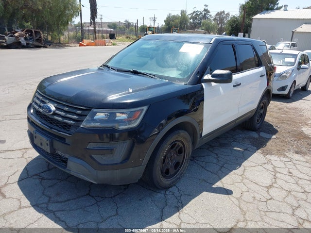 45070467 :رقم المزاد ، 1FM5K8AR5HGC57200 vin ، 2017 Ford Utility Police Interceptor مزاد بيع