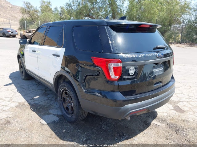 45070467 :رقم المزاد ، 1FM5K8AR5HGC57200 vin ، 2017 Ford Utility Police Interceptor مزاد بيع