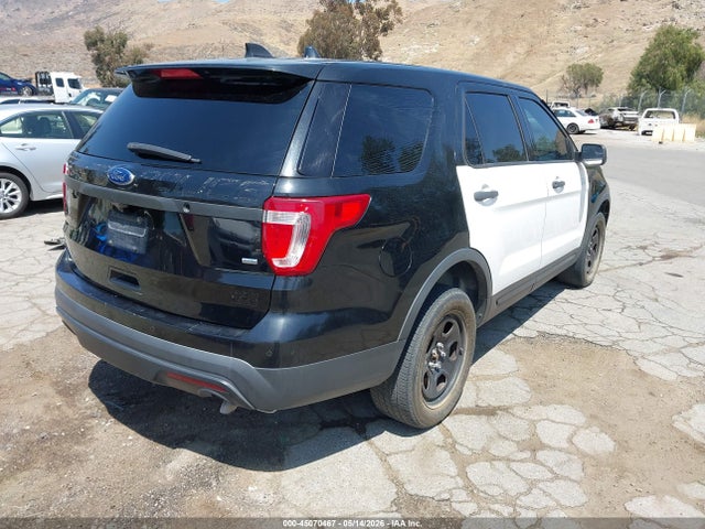 45070467 :رقم المزاد ، 1FM5K8AR5HGC57200 vin ، 2017 Ford Utility Police Interceptor مزاد بيع