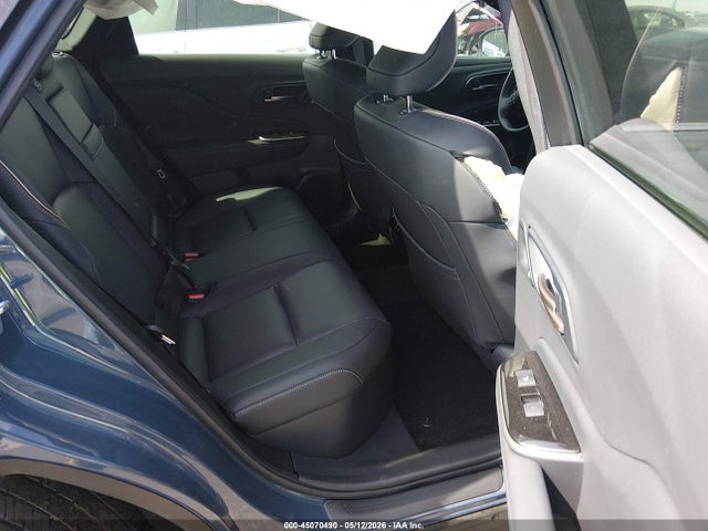 Продажа на аукционе авто 2025 Toyota Crown Signia Limited, vin: JTDACAAJ0S3012529, номер лота: 45070490