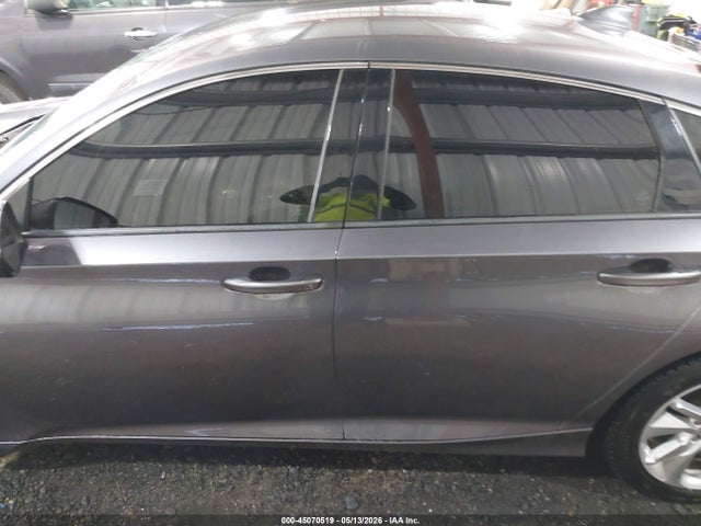 45070519 :رقم المزاد ، 1HGCV1F13LA064859 vin ، 2020 Honda Accord Lx مزاد بيع