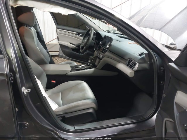 45070519 :رقم المزاد ، 1HGCV1F13LA064859 vin ، 2020 Honda Accord Lx مزاد بيع