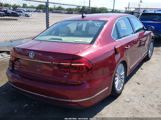 Продажа на аукционе авто 2017 Volkswagen Passat 1.8t Se, vin: 1VWBT7A30HC017759, номер лота: 45070552