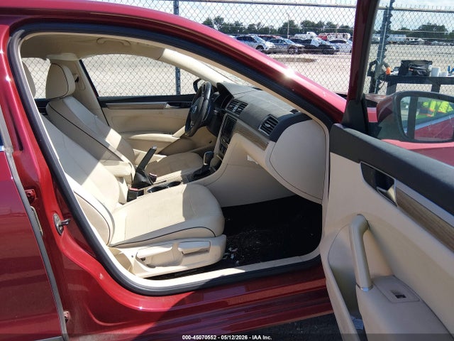 Продажа на аукционе авто 2017 Volkswagen Passat 1.8t Se, vin: 1VWBT7A30HC017759, номер лота: 45070552