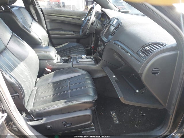 Aukcja sprzedaży 2016 Chrysler 300 300s, vin: 2C3CCABG3GH329015, numer aukcji: 45070555