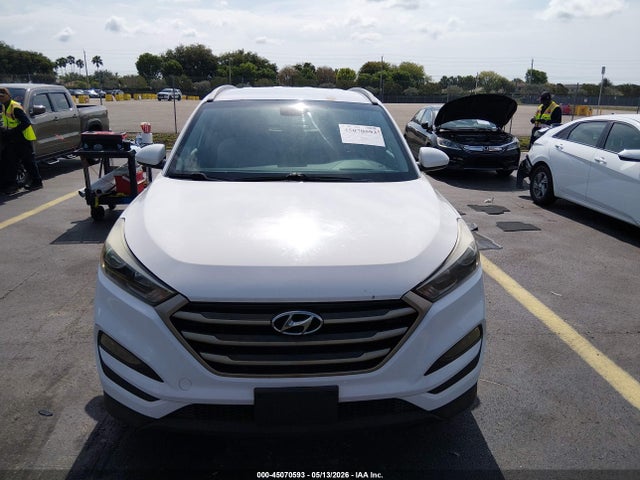 2017 Hyundai Tucson Se მანქანა იყიდება აუქციონზე, vin: KM8J33A42HU283919, აუქციონის ნომერი: 45070593