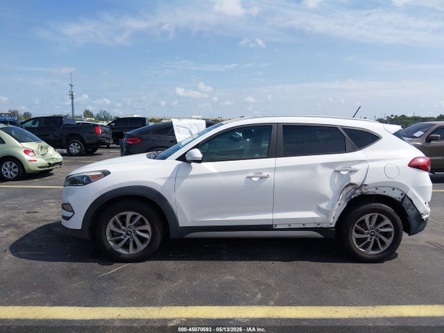 2017 Hyundai Tucson Se მანქანა იყიდება აუქციონზე, vin: KM8J33A42HU283919, აუქციონის ნომერი: 45070593