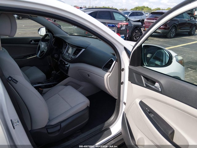 2017 Hyundai Tucson Se მანქანა იყიდება აუქციონზე, vin: KM8J33A42HU283919, აუქციონის ნომერი: 45070593