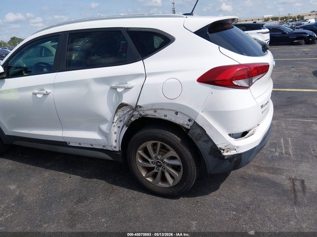 2017 Hyundai Tucson Se მანქანა იყიდება აუქციონზე, vin: KM8J33A42HU283919, აუქციონის ნომერი: 45070593
