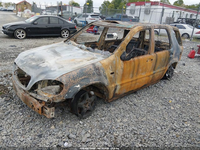 45070599 :رقم المزاد ، 4JGAB54E9YA161269 vin ، 2000 Mercedes-benz Ml 320 مزاد بيع