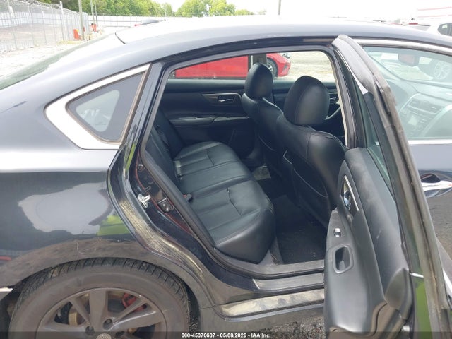 Auction sale of the 2015 Nissan Altima 2.5 Sl, vin: 1N4AL3AP4FN905867, lot number: 45070607